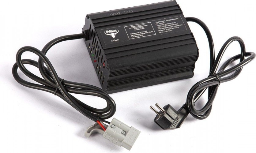 LITHIUM XS Зарядное устройство для литиевого автомобильного аккумулятора